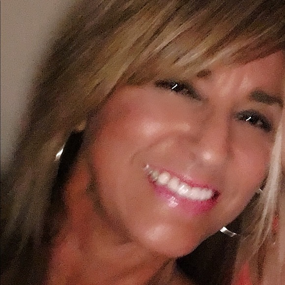 Meet your Posher, Robin - Picture 1 of 1